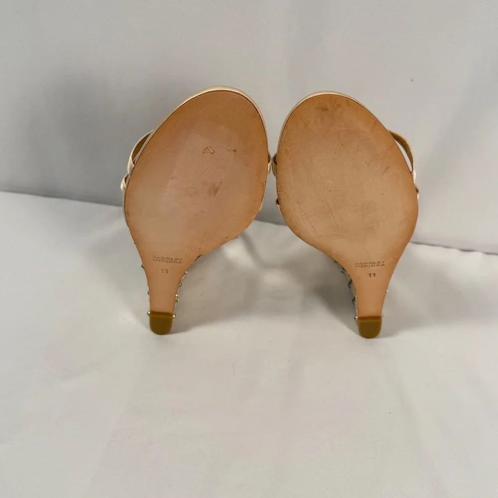Badgley Mischka Bridal Wedge Sandals Ivory Satin‎ Rinestones Strappy Womens 11